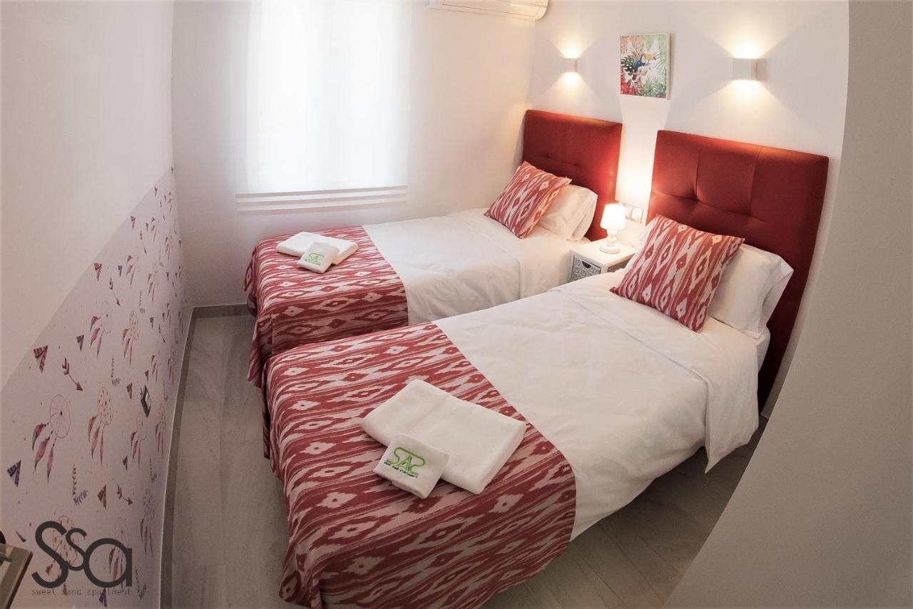 My Sweet Red Apartment Бенидорм Экстерьер фото